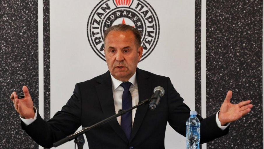 „NAJMANJE ŠTO OČEKUJEMO JESTE NEIZVESNA TRKA ZA TITULU!“ Oglasio se Rasim LJajić nakon ispadanja Partizana u Kupu Srbije od Mačve