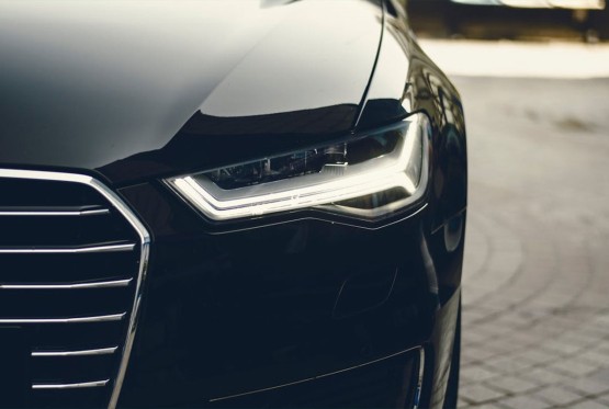 Koji električni automobili i plug-in hibridi imaju najbolje baterije?