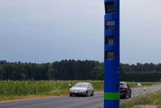 Znate li čemu služe plavi stubovi na njemačkim putevima