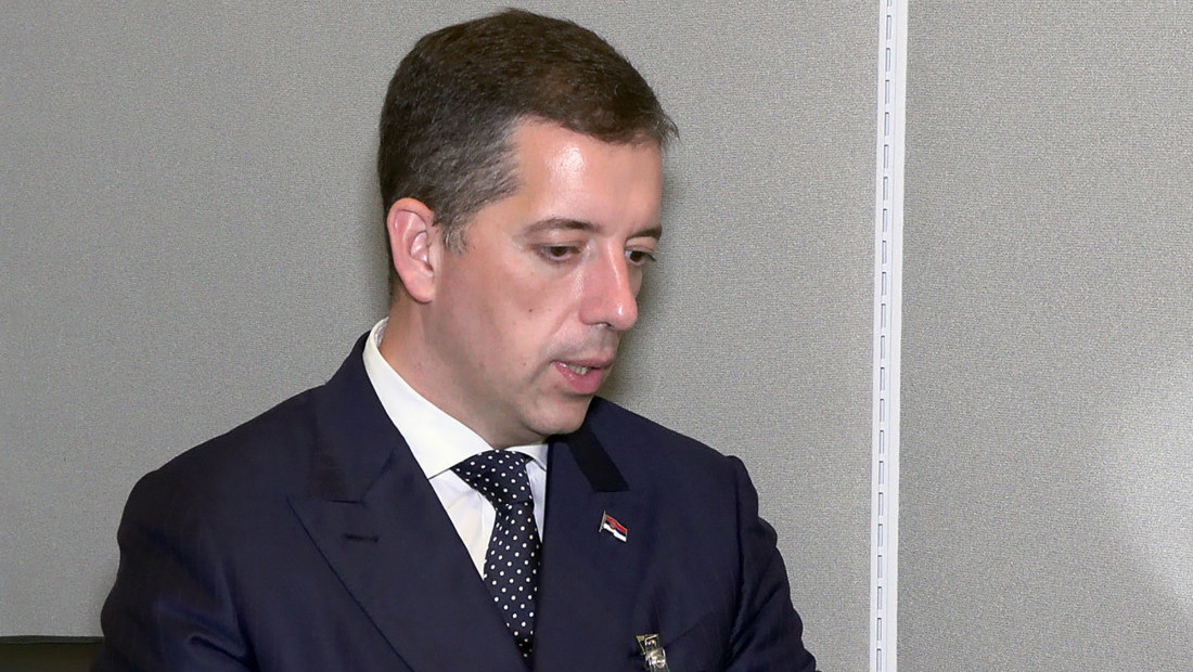 Marko Đurić položio venac na Dan primirja