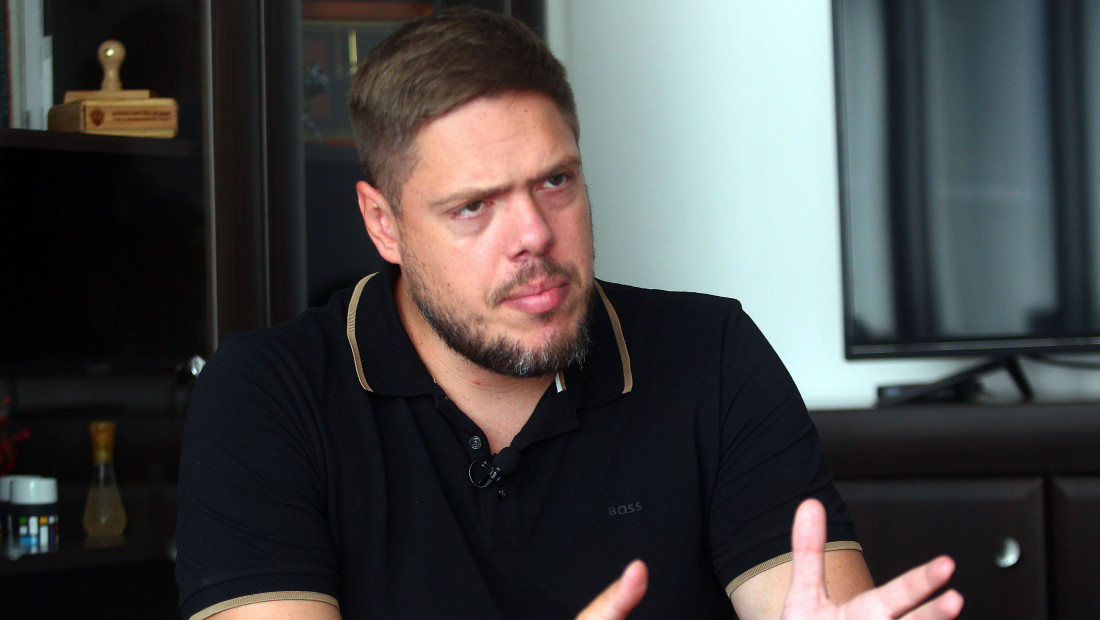 Štimcu zabranjena posećivanja svim skupovima