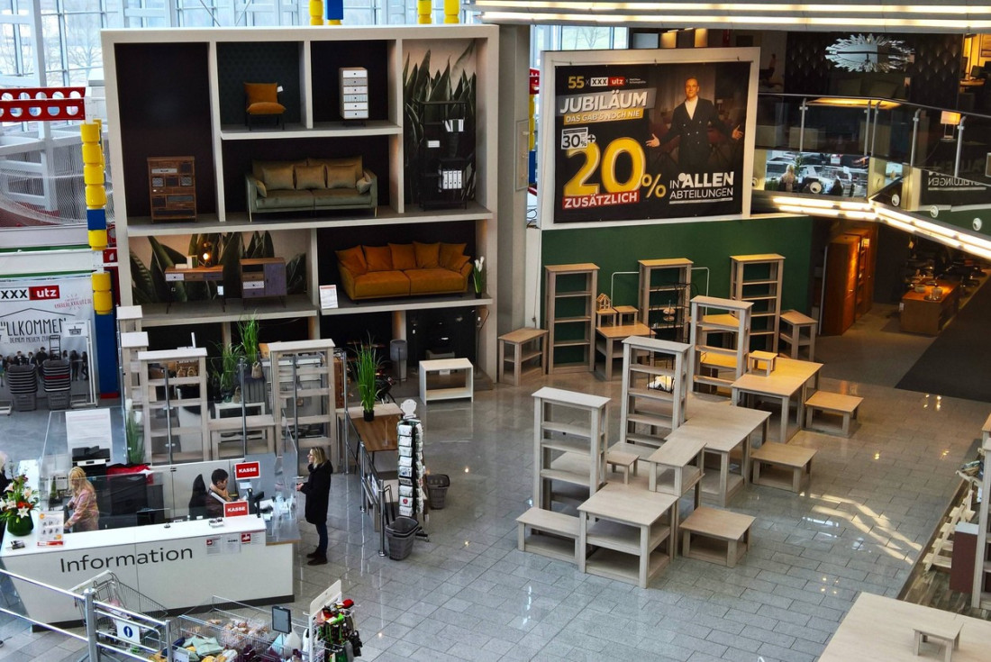 Otišli su u debeli minus i propali: Bankrotirao lanac nameštaja, za sve krive prodavce