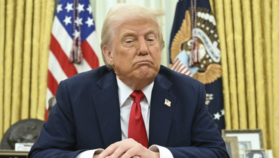 Tramp ne razmatra njegovu smenu