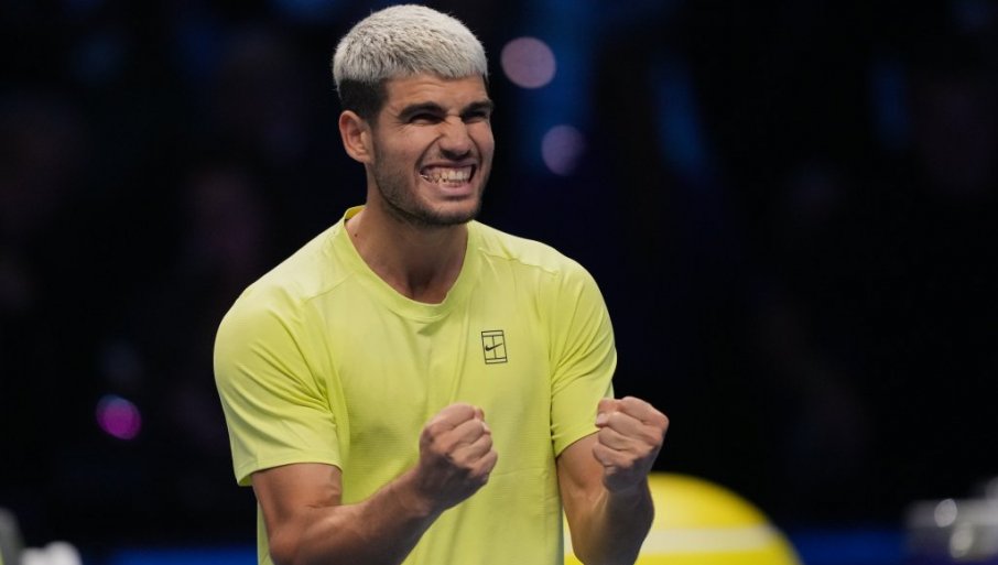 Alkaraz pobedio Ože-Alijasima, sa Sinerom za titulu na Završnom mastersu