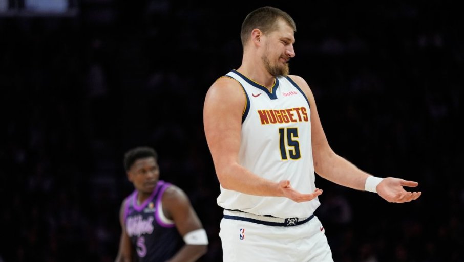 „DA IMAMO NIKOLU JOKIĆA…“ Feđa Dudić na nesvakidašnjoj konferenciji spojio fudbal i košarku