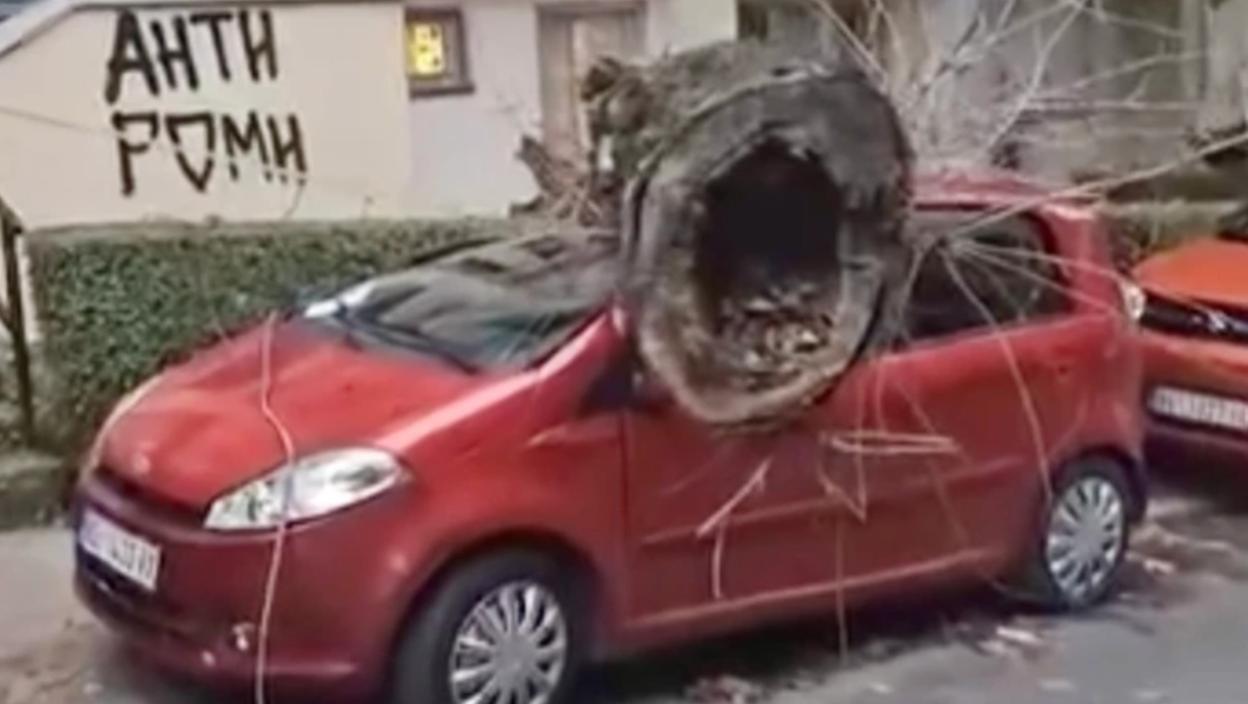 Horor na Karaburmi: Žena i dete za dlaku izbegli tragediju