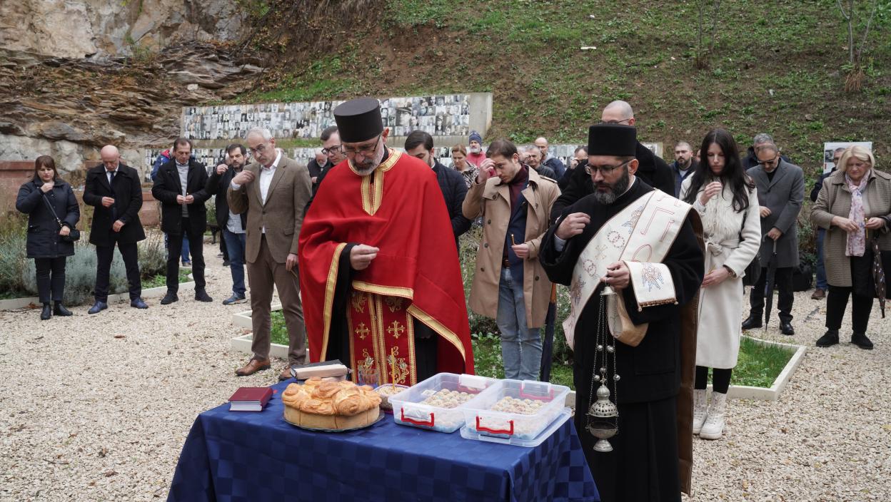 “Da se više nikad ne ponovi“ Održan pomen žrtvama komunističkog režima kod Spomen-parka Kraljeva česma