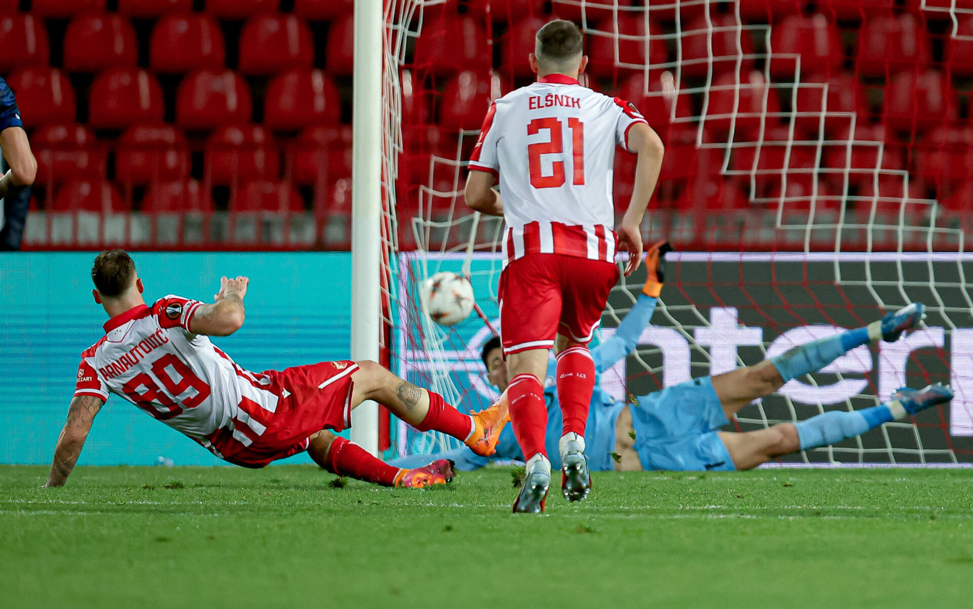 Crvena zvezda pobedila Lille