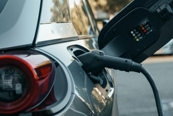 Studija razbila mit o zračenju električnih vozila