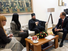 Premijer Macut sa episkopom osečkopoljskim i baranjskim Heruvimom o projektima za unapređenje položaja dece i mladih