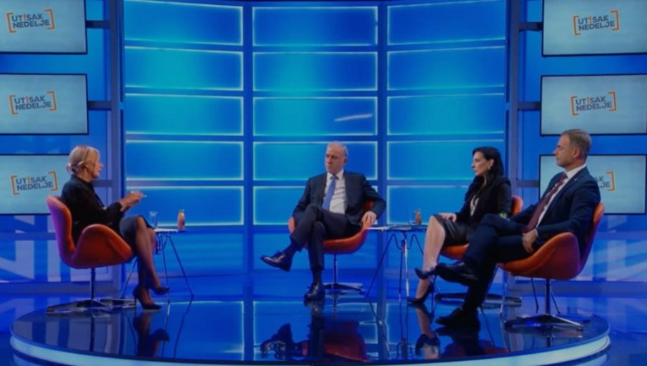 „UMORILI SMO SE OD VAS…“ Olja Bećković „gazi“ Mariniku Tepić bez milosti (VIDEO)