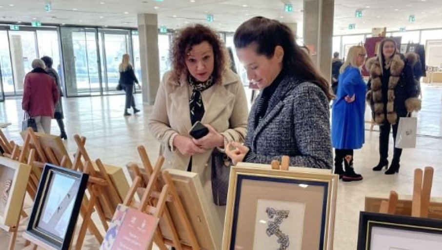 Dodeljene nagrade najboljim autorima na 11. žiriranoj izložbi „100 žena – 100 minijatura“