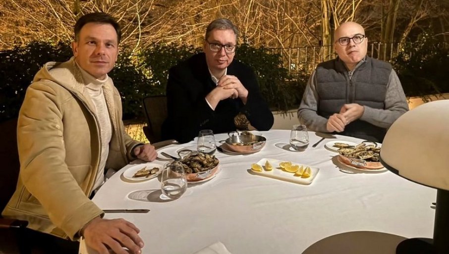 POSLE NAPORNOG RADA – GIRICE: Predsednik u društvu najbližih saradnika (FOTO)