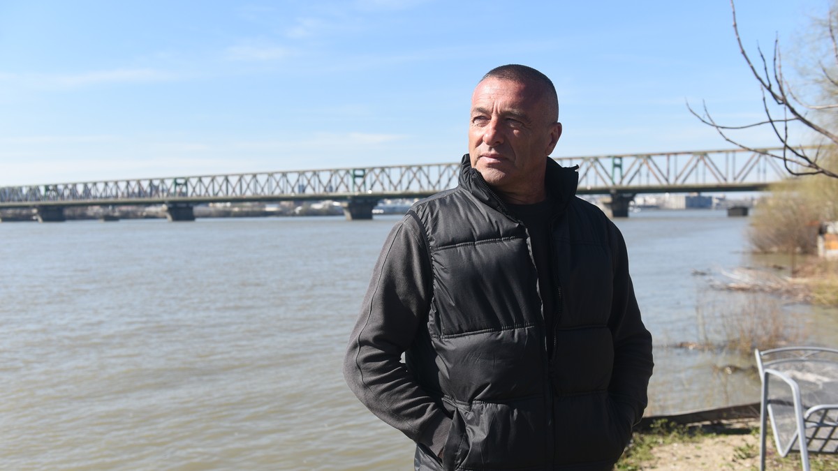 Renato Grbić spasio mladića (21) koji je skočio sa Pančevačkog mosta