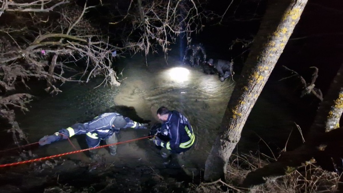 Izvučeno telo iz ruke Ljuce: Ronioci pronašli muškarca na tri metra dubine