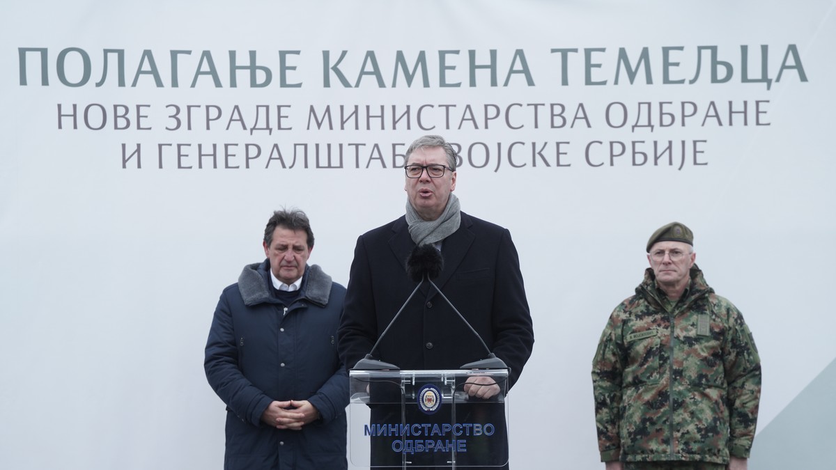 Vučić položio kamen temeljac za izgradnju novog objekta Generalštaba na Banjici