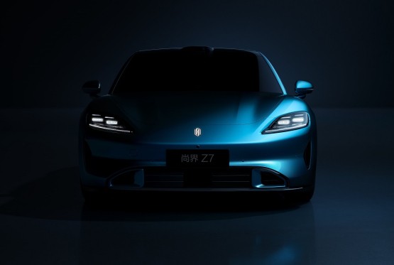 Stiže kineski klon Porsche Taycana (FOTO)