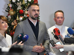 Žarko Mićin obišao prvorođenu bebu u Novom Sadu