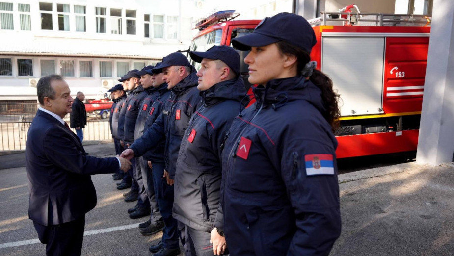 Dačić obišao MUP i Vatrogasno odeljenje u Prijepolju