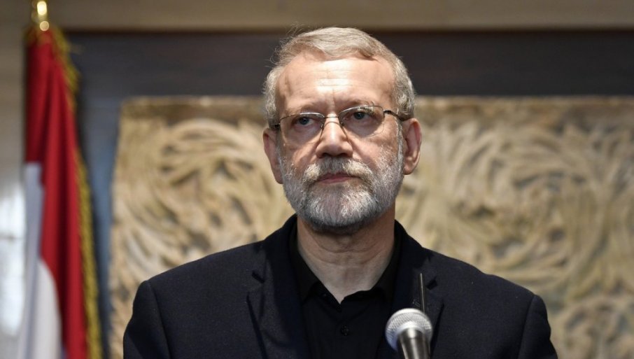 Dela protestanata podsećaju na Islamsku državu