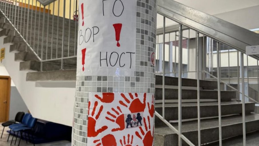 Šta ste uradili za godinu i po dana? Ništa!