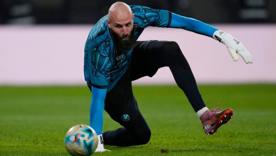 DA LI JE MOGUĆE… Vanja Milinković Savić ne brani u Ligi šampiona, i ne samo to