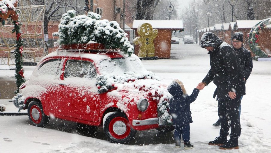 Moguć nestanak struje i kašnjenje letova, glavni putevi prohodni