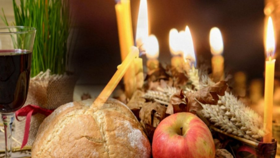 Neka svetlost Vitlejemske zvezde obasja sve domove