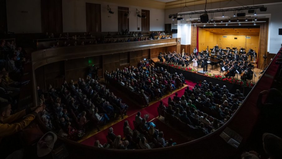 Božićni koncert u Velikoj dvorani Kolarčeve zadužbine okupio 60 muzičara