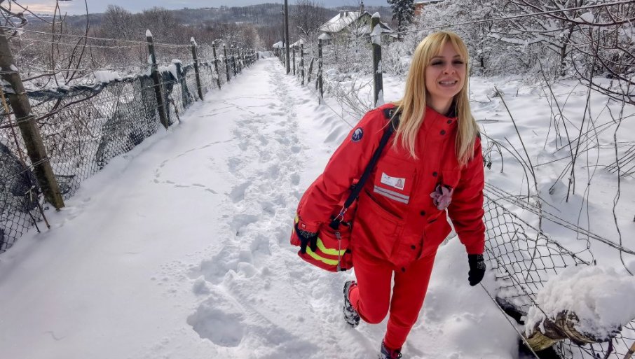 Na terenu u Ripnju sa patronažom i Službom kućnog lečenja Doma zdravlja Voždovac (FOTO/VIDEO)