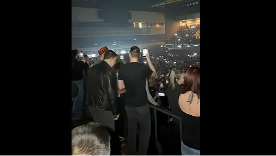 OPET USTAŠKI DERNEK U HRVATSKOJ: Tompson raspiruje mržnju uz pokliče "ajmo, ustaše" (VIDEO)