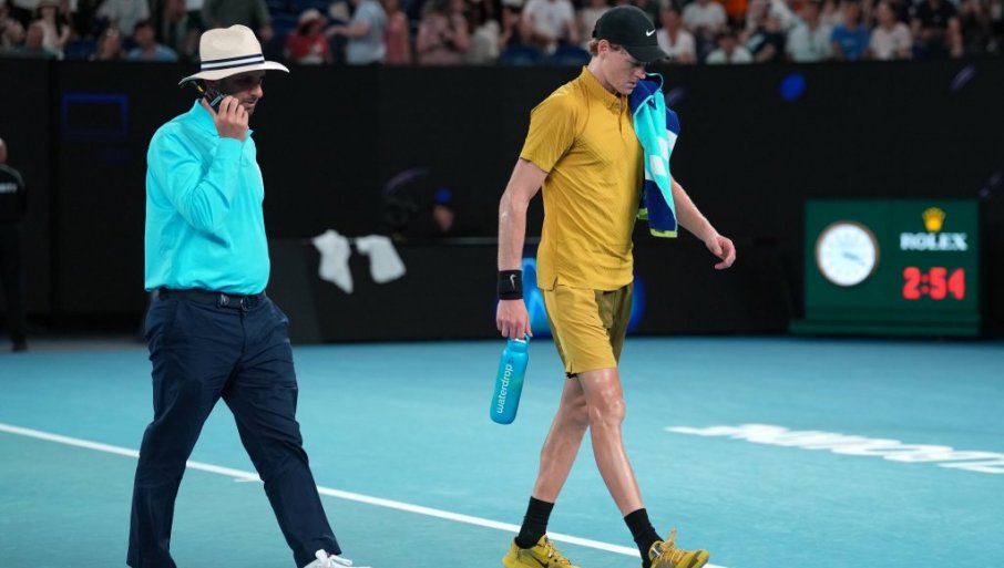 „MIRIŠE MI NA FAVORIZOVANJE!“ DŽon Mekinro žestoko opleo po Janiku Sineru i skandalu koji se desio na Australijan openu!