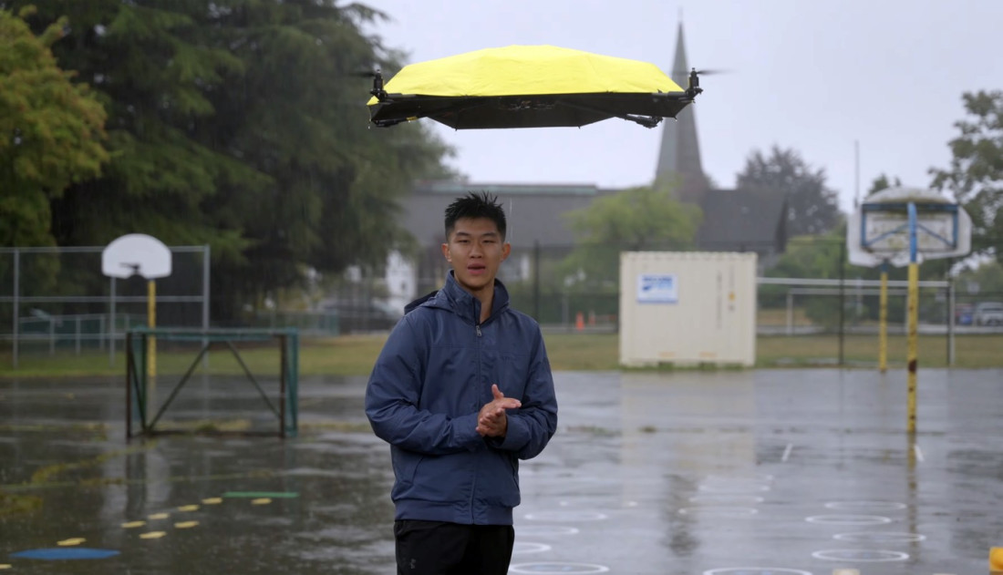 Kišobran koji se ne drži već vas prati