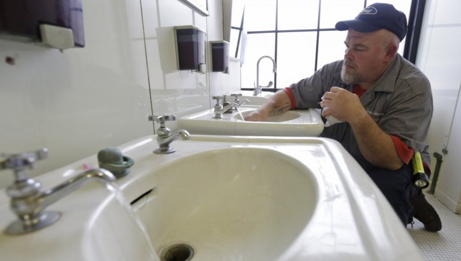 Ovo su poslovi koje u Srbiji retko ko bira, a plate idu i do 300.000 dinara