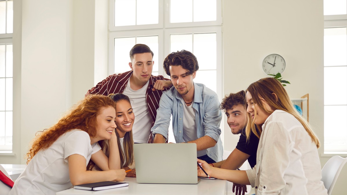 Upravo na Blic TV: Kako mladi danas traže posao i zašto im je važno mišljenje roditelja