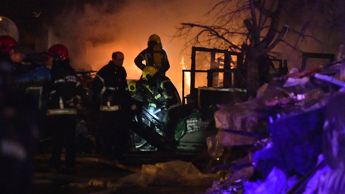 Žena izgorela u stanu na Paliluli: Zapalila se cigaretom, policija zatekla jeziv prizor