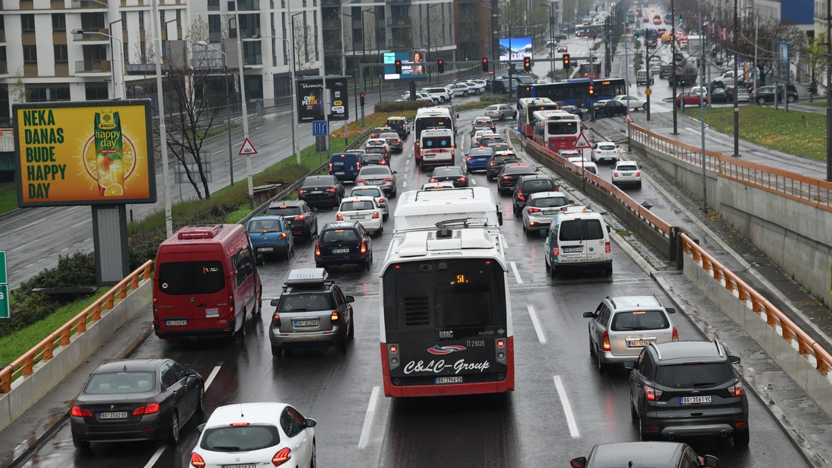 Srbi izneli detaljne računice koliko ih auto košta godišnje, pa ni sami ne veruju