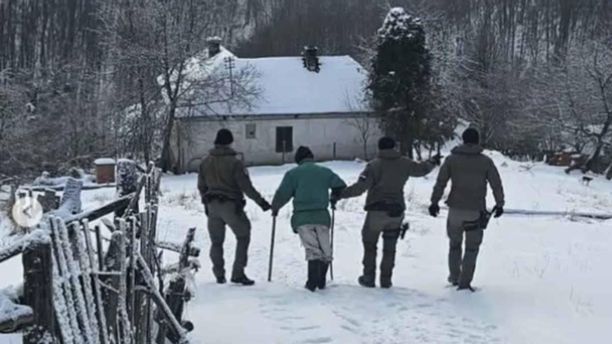 Oglasio se Dačić o situaciji u zavejanim mestima: Na terenu su vatrogasci, policija i vojska