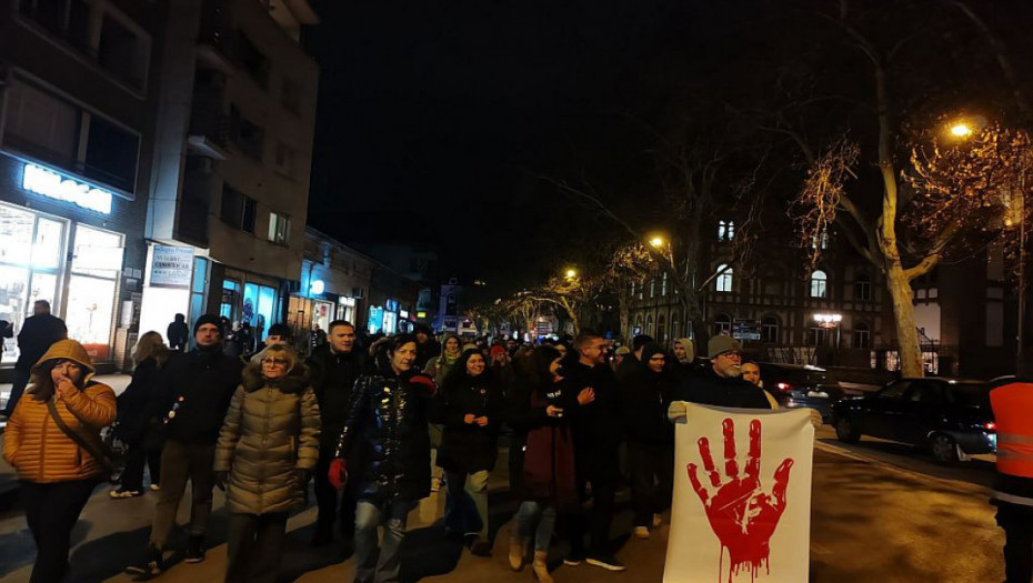 Protest u Novom Sadu povodom incidenata ispred SNP
