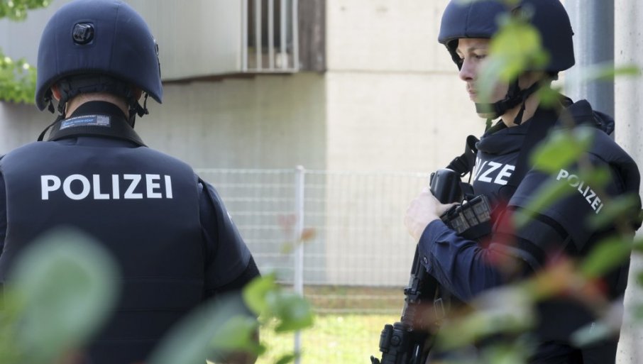 PRONAĐEN MRTAV DEČAK (11) U STANU: Policajci se zaledili kada su čuli šta im je majka rekla