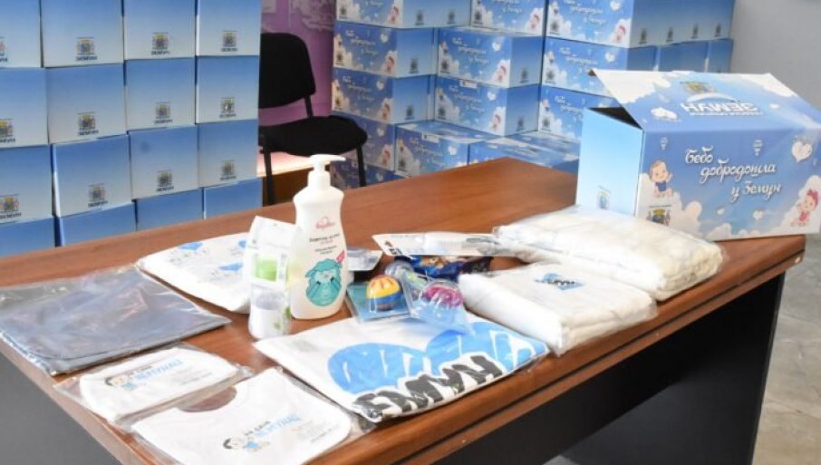 Podela poklona u Gradskoj opštini Zemun