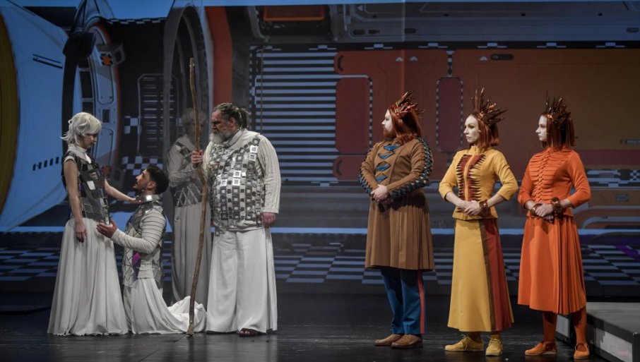 Premijera „Posle milijon godina“ u Srpskom narodnom pozorištu, 28. februara