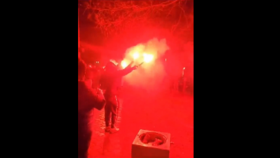 Pristalice SNS-a proslavile pobedu u Kuli