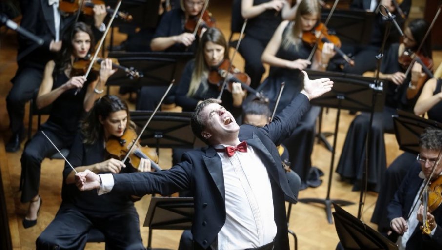 ALPSKA SIMFONIJA SA 102 IZVOĐAČA: Koncert Beogradske filharmonije na Kolarcu posvećen Gabrijelu Felcu
