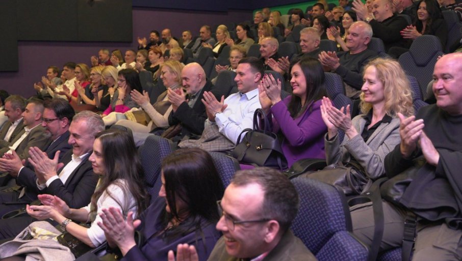 U Novom Sadu premijerno prikazan dosnimljeni dugometražni dokumentarni film