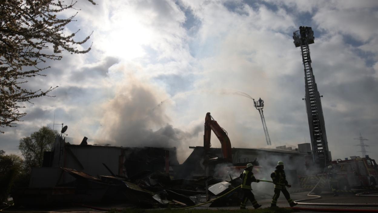 Prizori podsećaju na tragediju u Kran Montani, pakao počeo od VIP dela (VIDEO)
