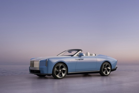 Rolls-Royce predstavio skupi električni kabriolet