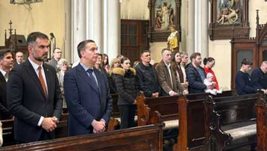 Gradonačelnik Mićin na misi u Novom Sadu