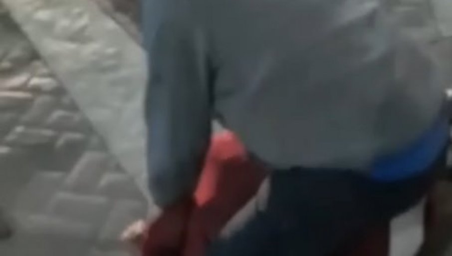 Evo ko je siledžija, jeziv snimak (VIDEO)