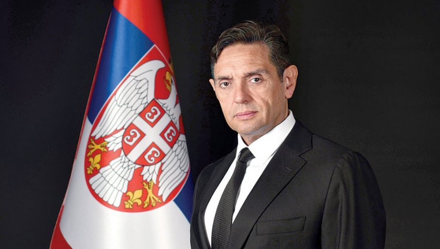 „NEKA SRBI SA KIM ZNAJU DA MISLIMO NA NJIH“ Vulin iz Hilandara čestitao Vaskrs